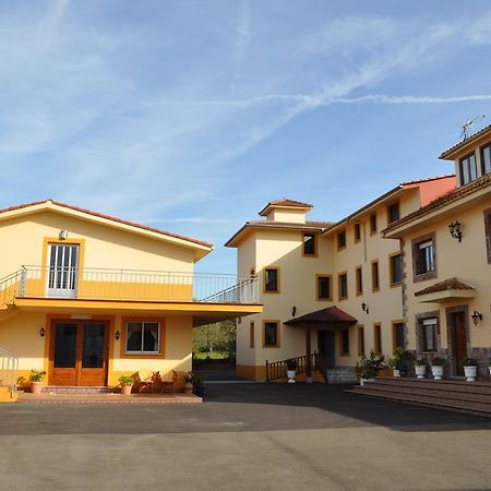 Hotel Alonso ยาเนส ภายนอก รูปภาพ