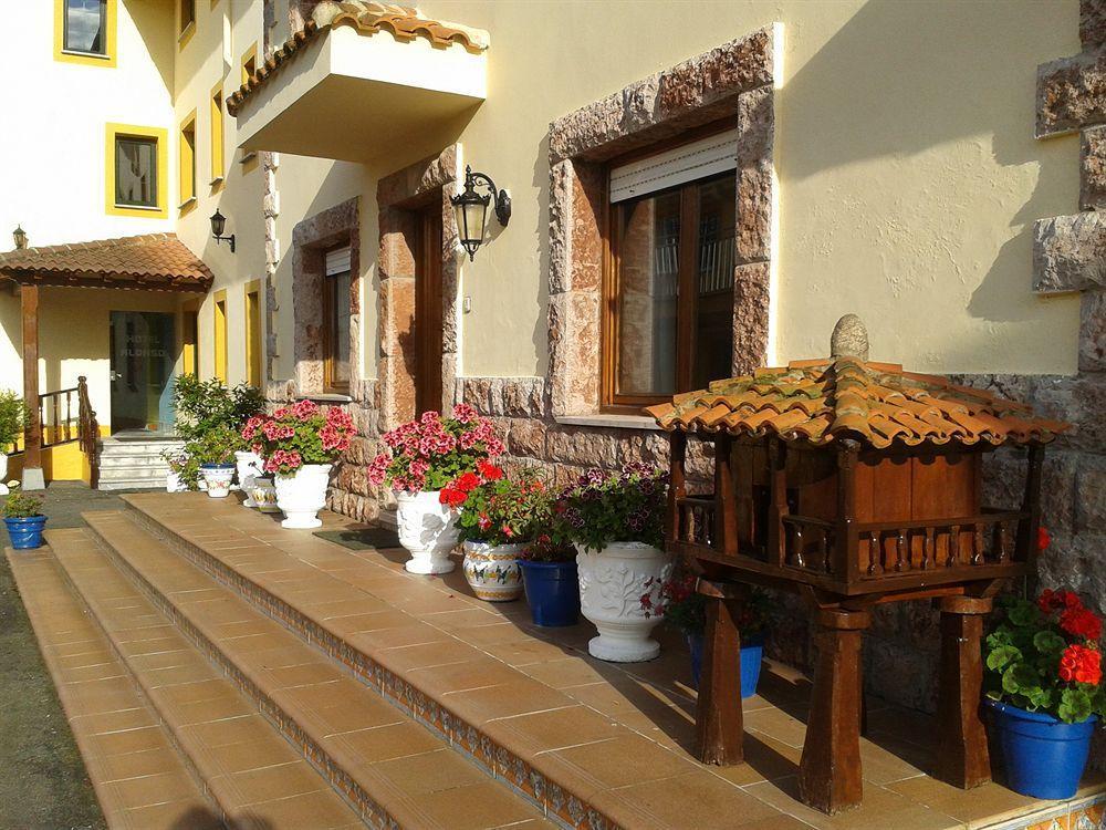 Hotel Alonso ยาเนส ภายนอก รูปภาพ